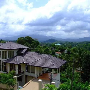 Holiday home Sunrise, Kandy